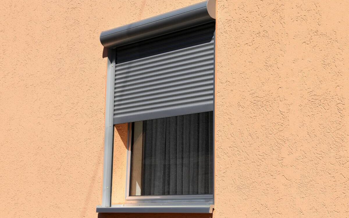 VOLETS_ROULANTS 1200X750 | SMF Colmar Comment intégrer esthétiquement des volets roulants à la façade de votre maison ? Wittenheim